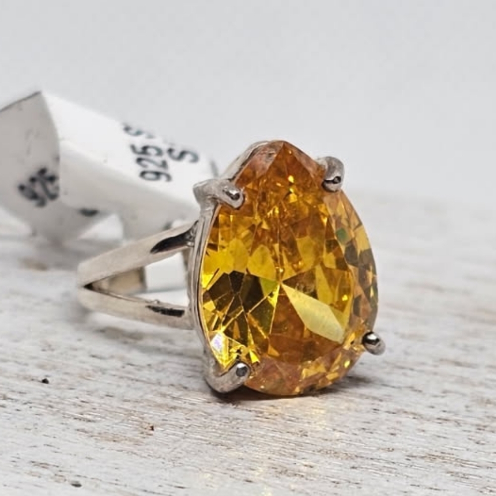 CITRINE PEAR CUT STERLING SILVER RING NWT SIZE 6